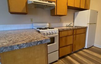 1 bed, 1 bath, $895, Unit #5