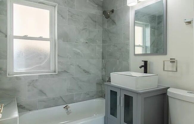 Newly Renovated 3 bedroom/3 bath home available NOW!