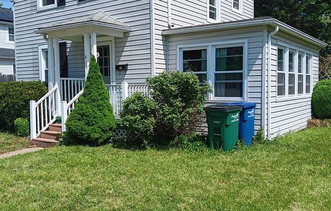 2 Bedroom, 1 Bath Single Family Home on Cul de Sac