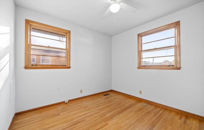 3 beds, 1 bath, $1,195