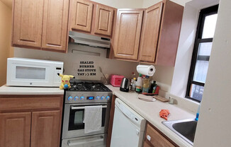 434 E 75 ST
