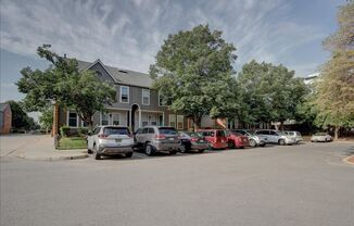 Amazing 2 Bed/1 Bath with premium amenities in Denver!