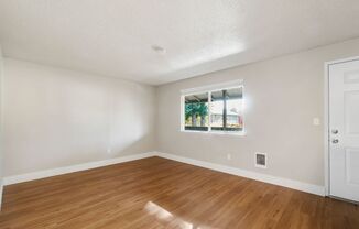 Lilly Apartments