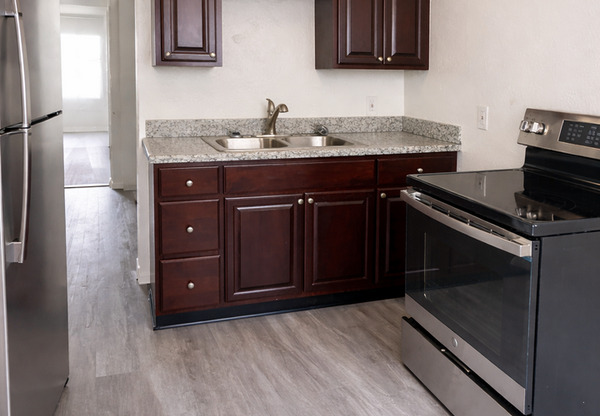 2512 W Ocotillo Rd