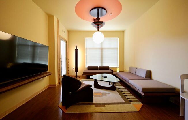 1 bed, 1 bath, 707 sqft, $3,371, Unit Unit 305