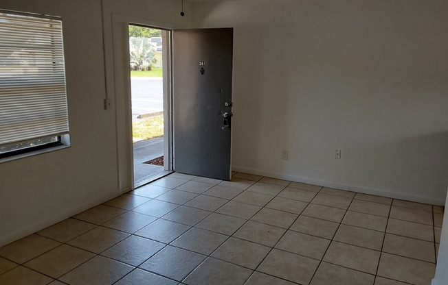 2142 Bradford St Unit 304