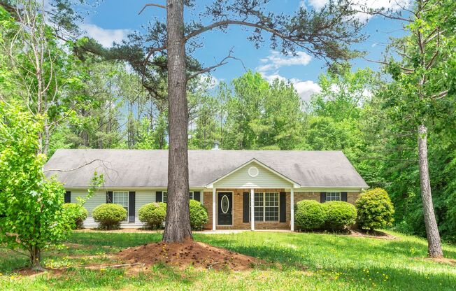Charming Ranch-Style Home with Spacious Yard in Ola School District!
