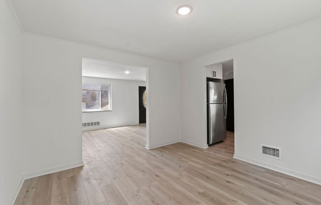 READY FOR MOVE IN! Don't miss this RENOVATED 2 bedroom in BEECHVIEW!
