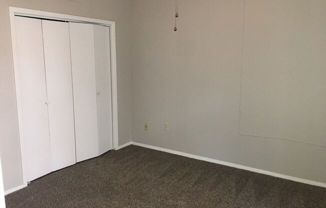 1 bed, 1 bath, $1,000, Unit L 1213