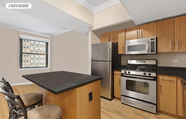 Studio, 1 bath, 500 sqft, $3,400, Unit 11C