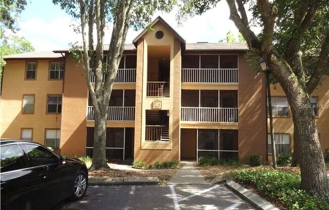 RENT BY MARCH 15TH and RECEIVE 2 WEEKS OFF YOUR FIRST MONTH'S RENT!!! 2 Bed 2 Bath Condo For Rent in Altamonte Springs!