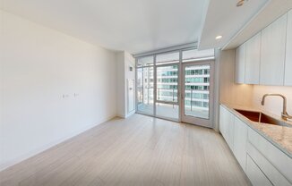 332 N UN AVE