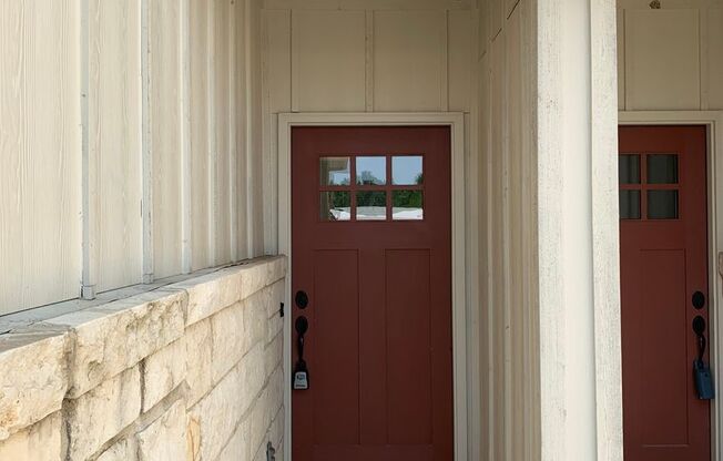 Close to HWY for Commuters/ Refrigerator/Washer/Dryer Included! Oversized Garage/ NBISD