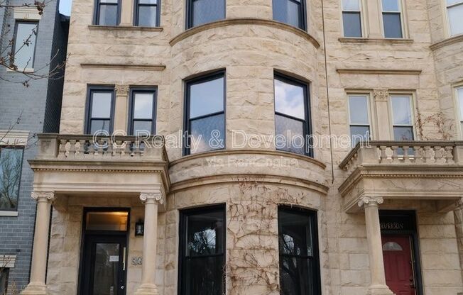 4923 S VINCENNES AVE