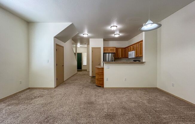 2 beds, 2.5 baths, 1,150 sqft, $1,595, Unit 3752-104