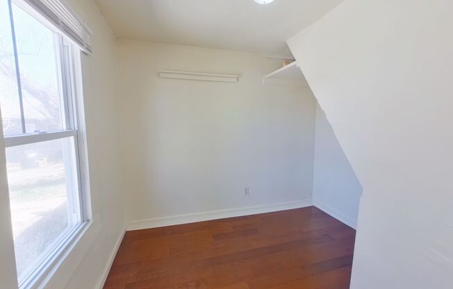 3132 S Davidson