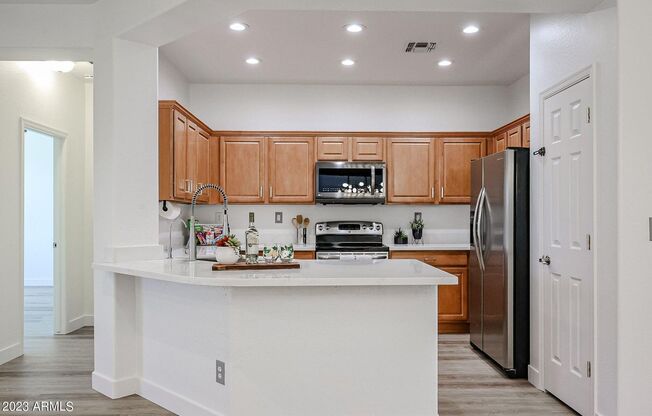 BRAND NEW 5 BEDROOM HOME IN PHOENIX