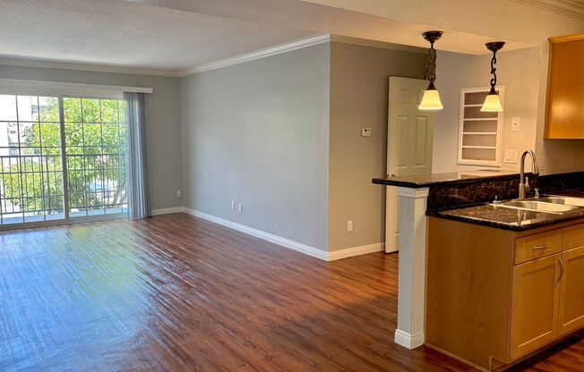 2 beds, 2 baths, 1,100 sqft, $2,900, Unit C048