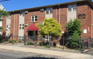 Water's Edge Apartments