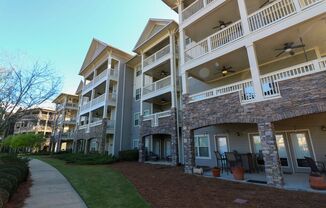 3 beds, 2 baths, $1,900, Unit Unit 4310