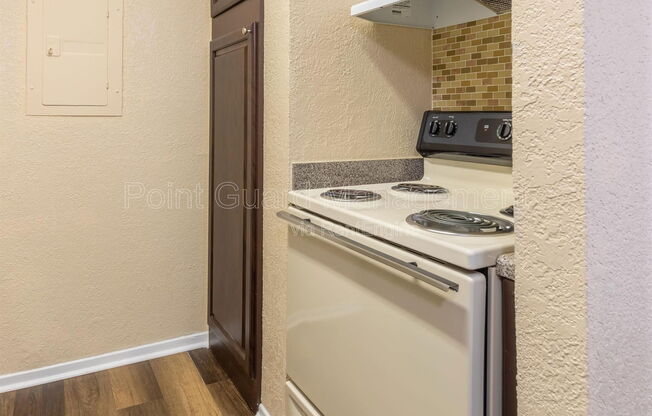 Studio, 1 bath, 402 sqft, $750, Unit 1701