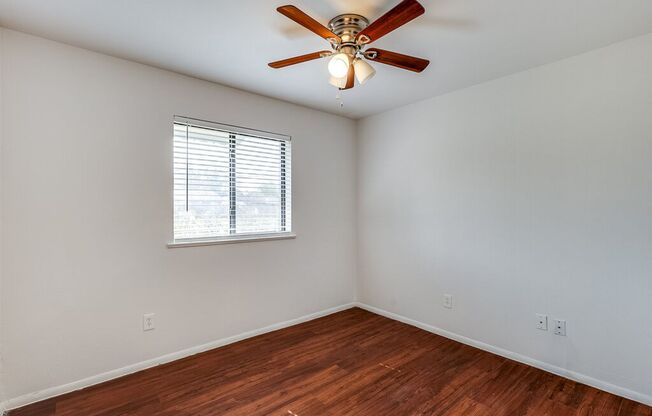 3 beds, 1 bath, $1,950