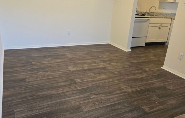 2 beds, 1.5 baths, 1,197 sqft, $1,315, Unit 09 - 909