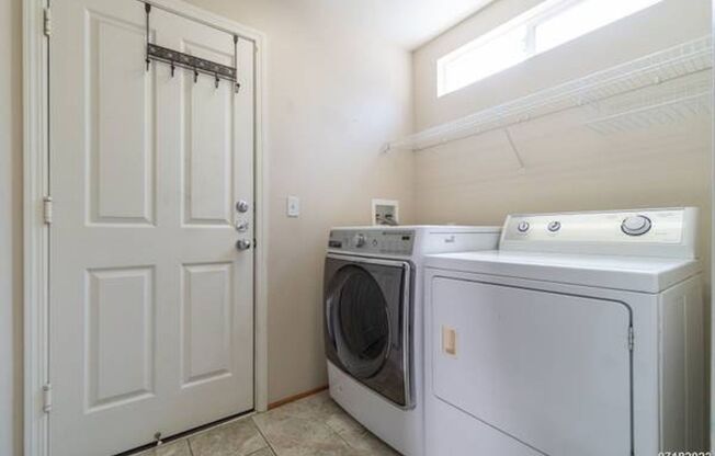 $4195/ 3br - 2002ft2 - Ewa Gentry Prescott, SF House w/garage & solar panels, PET NEGOTIABLE