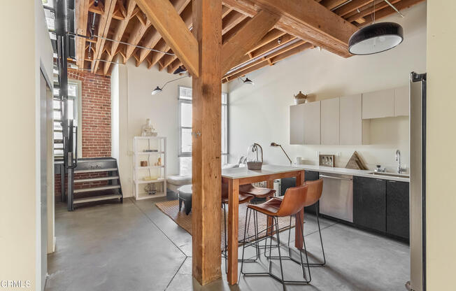 2 beds, 1.5 baths, 1,340 sqft, $4,900, Unit 108