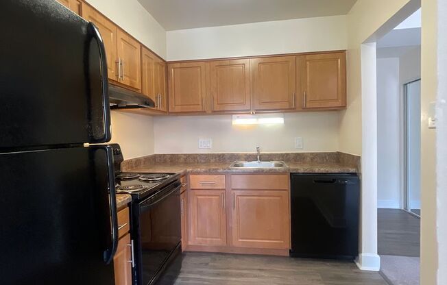 1 bed, 1 bath, 745 sqft, $1,685, Unit 14233-102