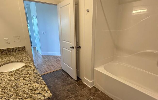 2 beds, 2 baths, 1,038 sqft, $2,059