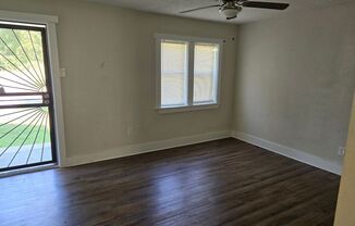 2 beds, 1 bath, $795