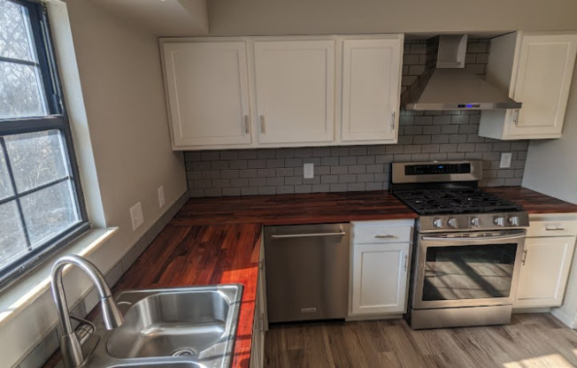 3007 MARBLE HL BLVD