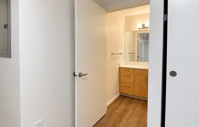 1 bed, 1 bath, 600 sqft, $2,295, Unit 2305-A