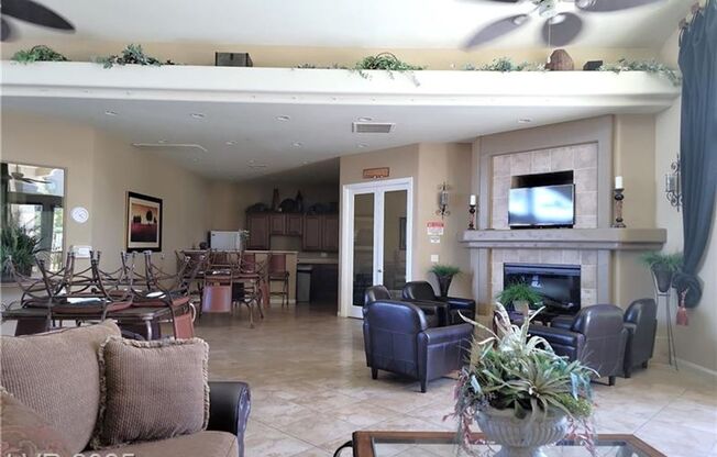 3 beds, 2 baths, $1,695, Unit # 1022