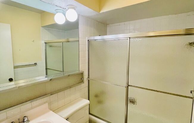 Studio, 1 bath, 450 sqft, $1,325, Unit 541-407