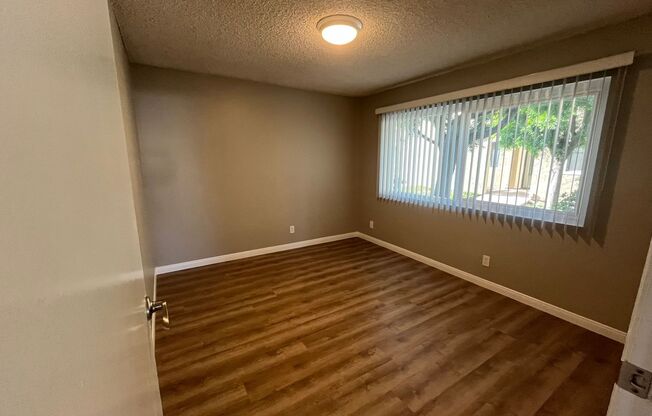 2 beds, 1 bath, 980 sqft, $2,435, Unit 001