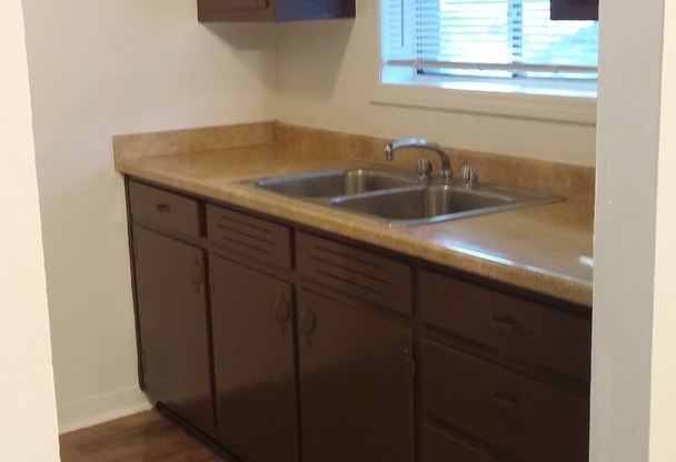 1 bed, 1 bath, 575 sqft, $1,089, Unit 36
