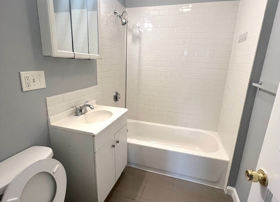 4 beds, 2 baths, 1,150 sqft, $2,934, Unit 3