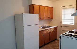 2 beds, 1 bath, 800 sqft, $925, Unit F4