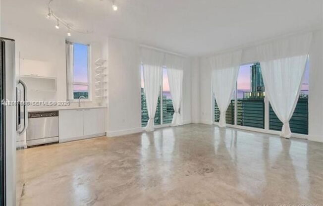 2 beds, 2 baths, $3,500, Unit # 1701