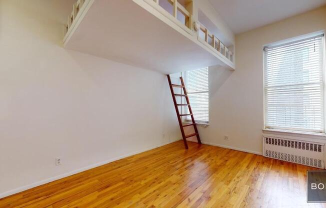Studio, 1 bath, $2,420, Unit 43