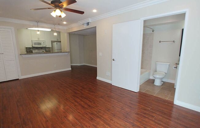 1 bed, 1 bath, 660 sqft, $2,695, Unit 117