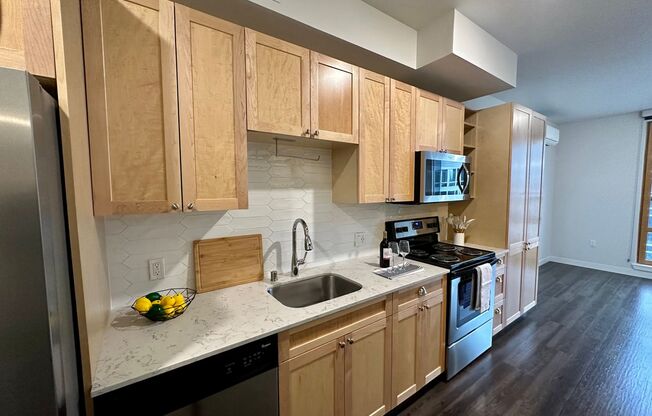 1 bed, 1 bath, 525 sqft, $2,150, Unit Unit 610