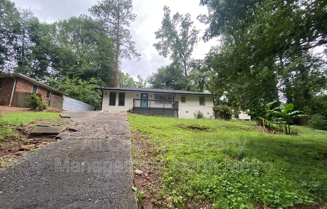 105 PARIS LN