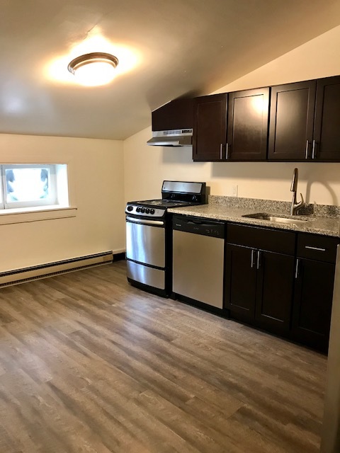 Studio, 1 bath, 500 sqft, $1,149, Unit 107-4C