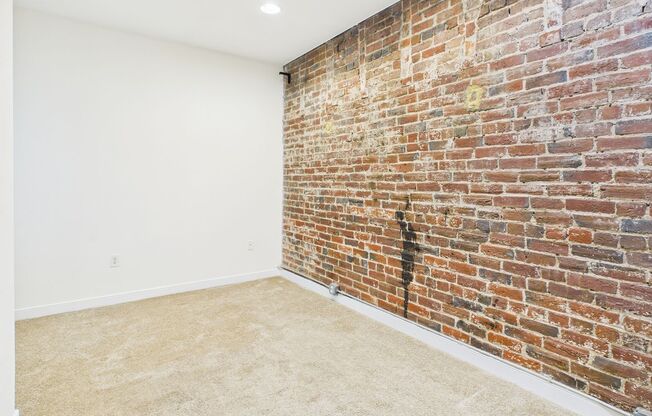 3 beds, 2 baths, 1,229 sqft, $1,710, Unit 4F