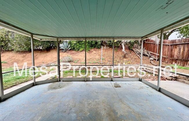 557 HIGHLANDER DR
