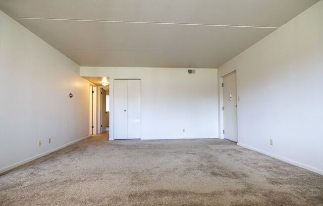 2 beds, 1 bath, 850 sqft, $895, Unit Unit 109