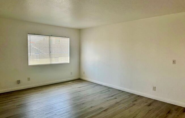 3 beds, 2.5 baths, 2,100 sqft, $3,395, Unit Unit A